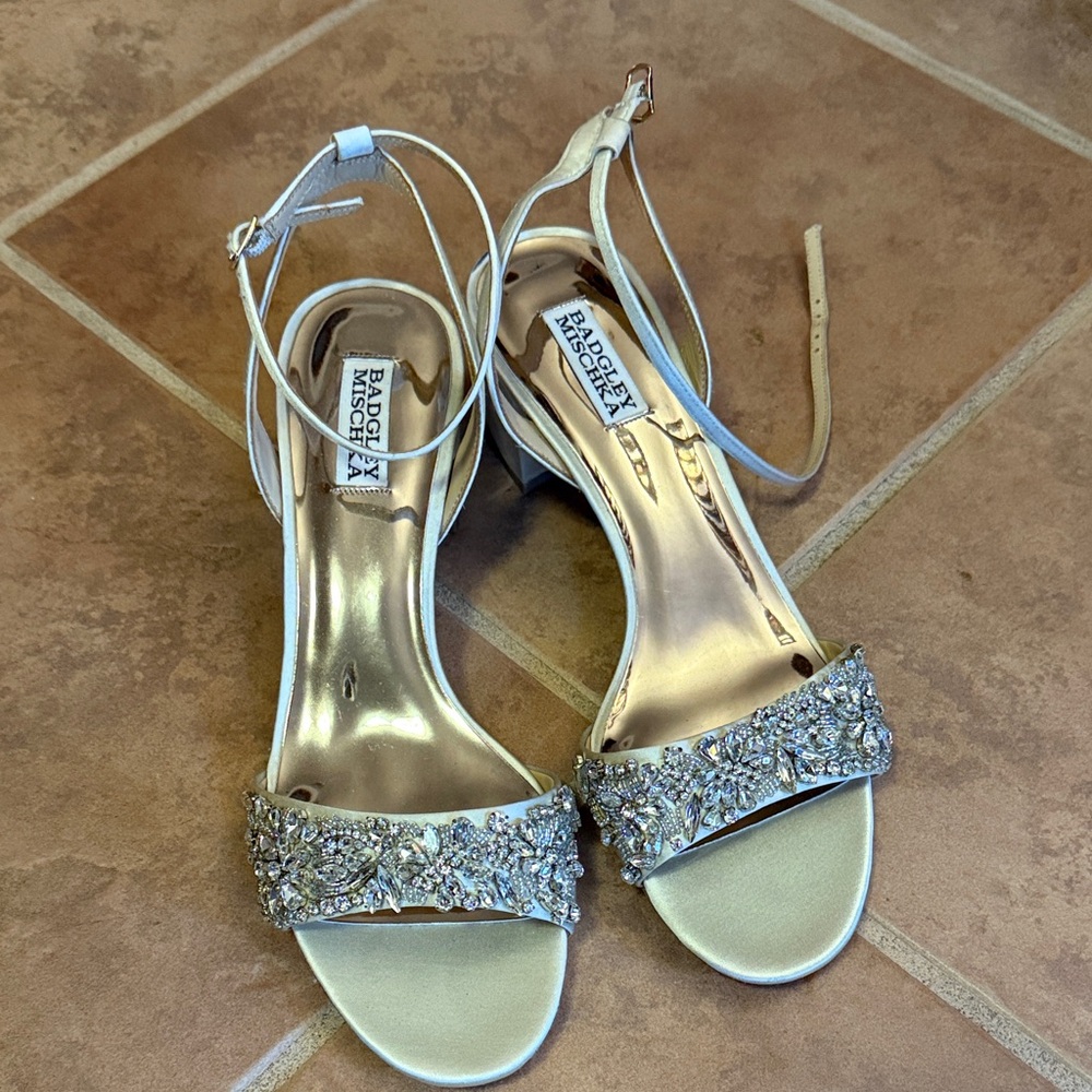 Badgley Mischka Champagne satin ankle strap Heels